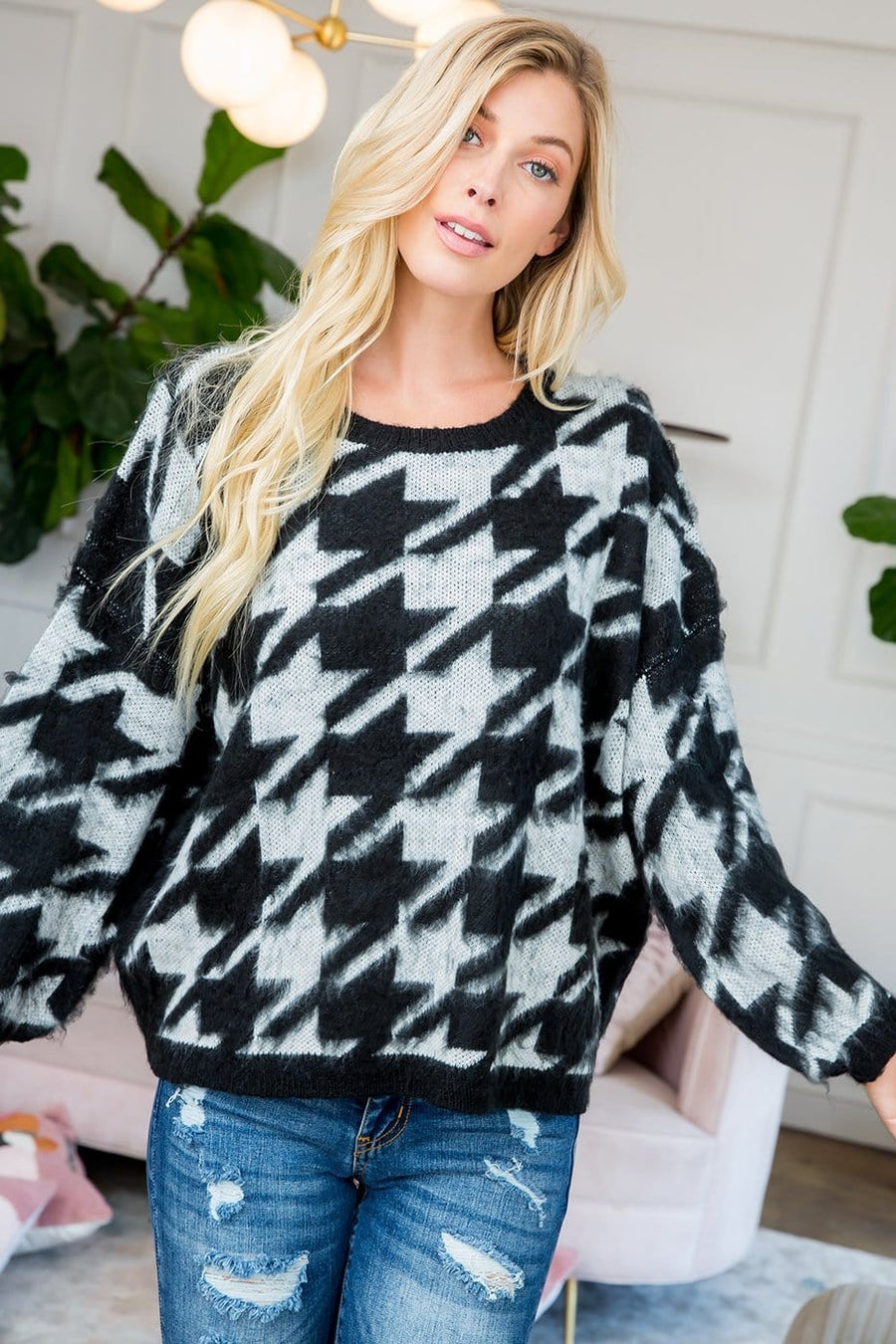 HOUNDSTOOTH SWEATER